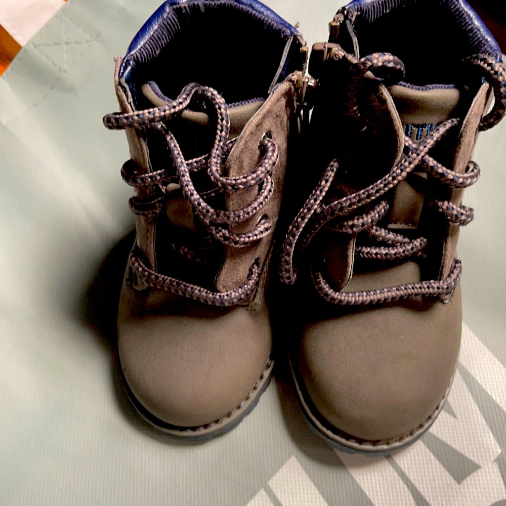 Toddler Nautica boots - 6